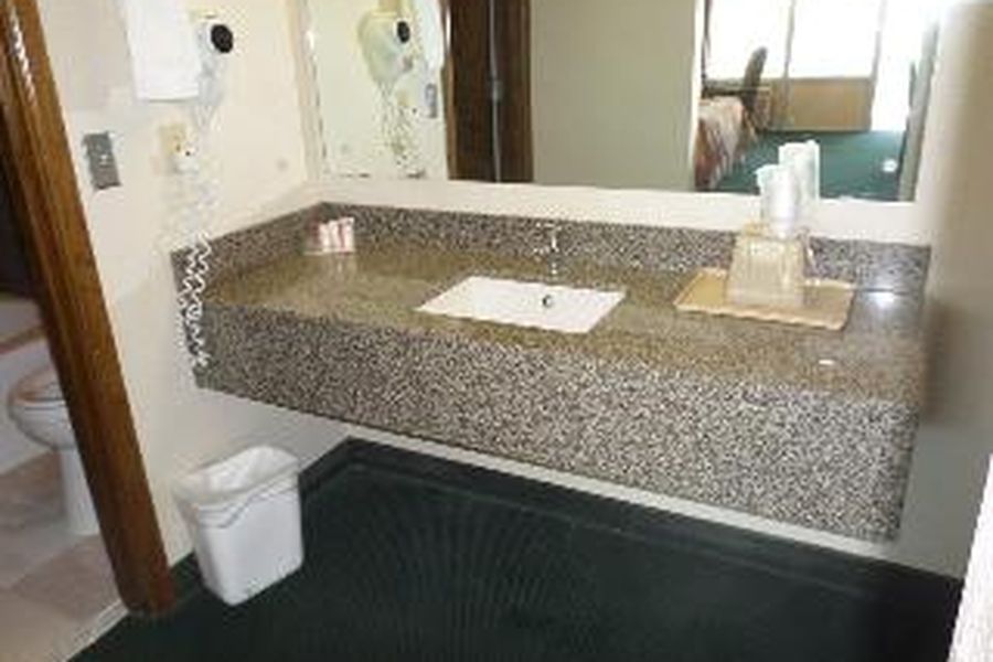 photo-0