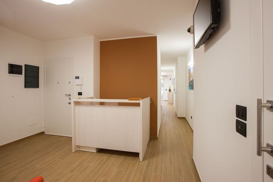 photo-0