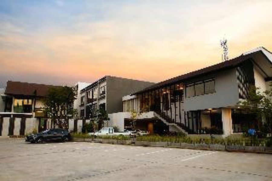 photo-0