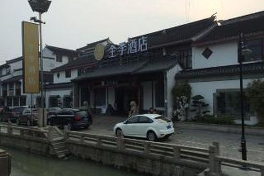 photo-0
