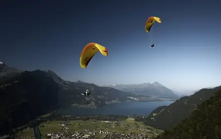 Experiência de verão de parapente em Interlaken