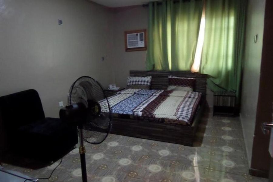 photo-1