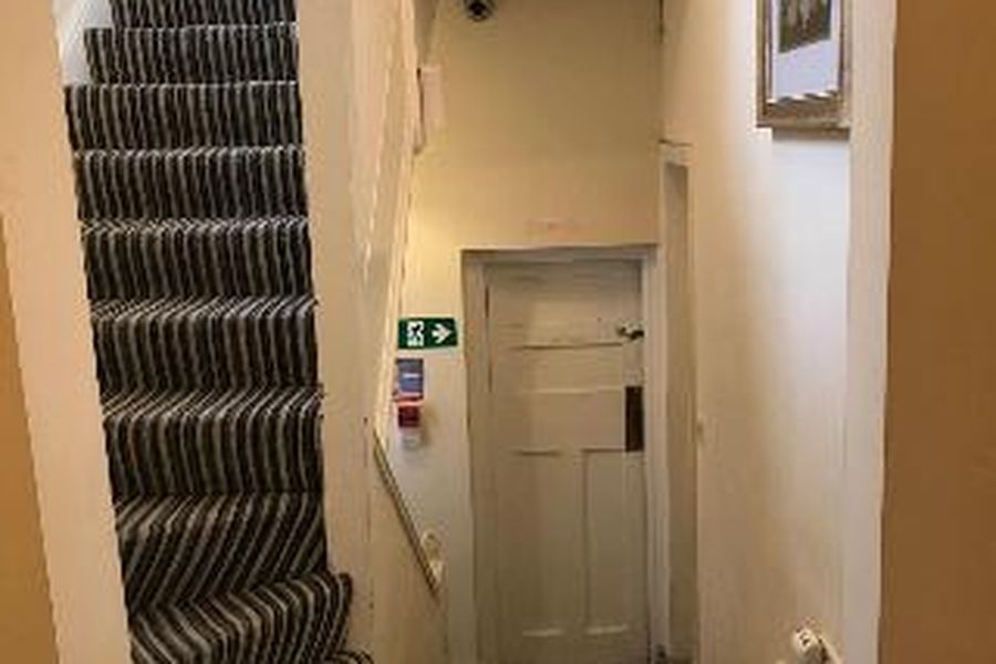 photo-1