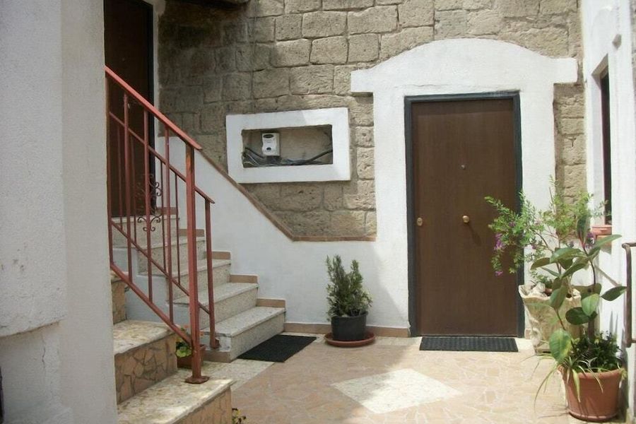 photo-0