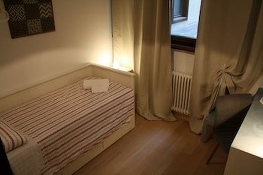 photo-1