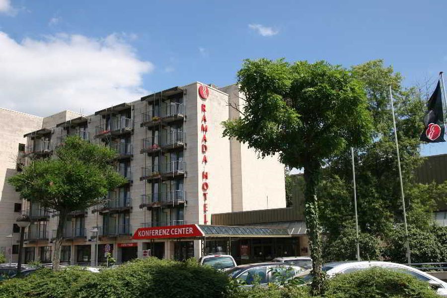 photo-1