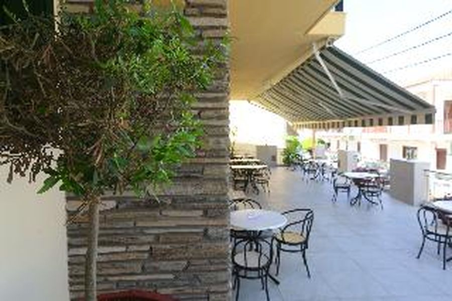 photo-1
