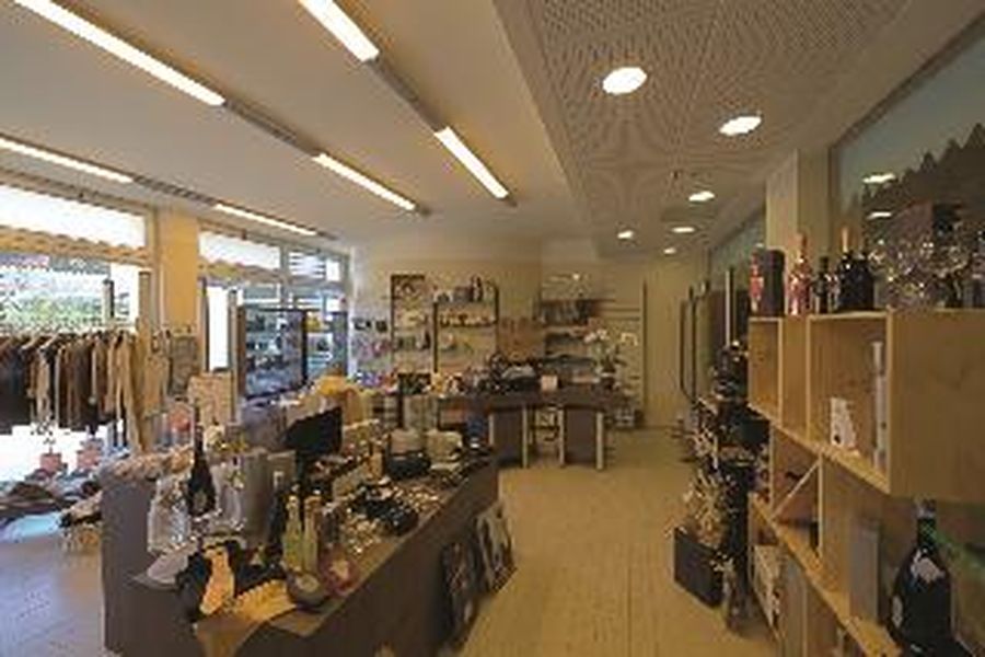 photo-1