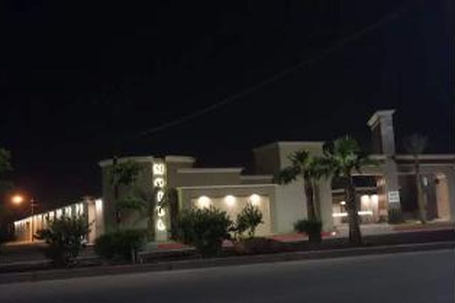 photo-0